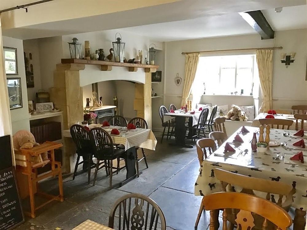 The Mitre Inn เชอร์บอร์น ภายนอก รูปภาพ